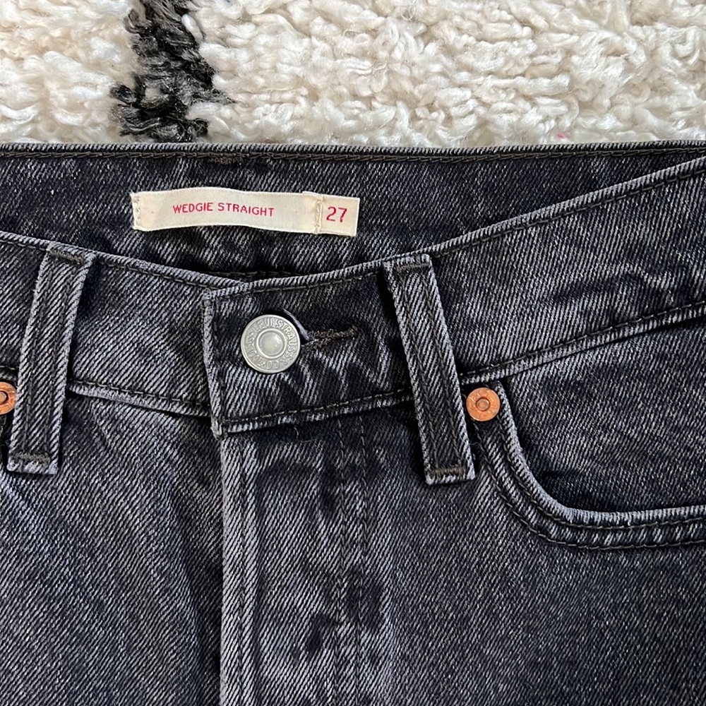 Levi’s Wedgie Straight